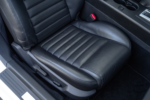 2009 Ford Mustang GT 4.6L V8 45th Anniversary ‘Glass Roof’ Te koop (foto 84 van 331)