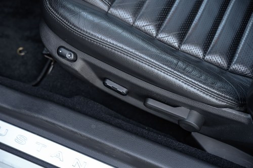 2009 Ford Mustang GT 4.6L V8 45th Anniversary ‘Glass Roof’ Te koop (foto 132 van 331)