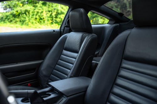 2009 Ford Mustang GT 4.6L V8 45th Anniversary ‘Glass Roof’ Te koop (foto 136 van 331)