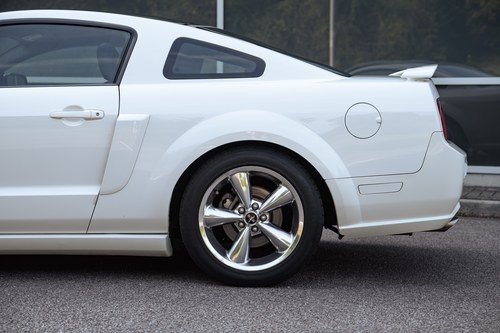 2009 Ford Mustang GT 4.6L V8 45th Anniversary ‘Glass Roof’ Te koop (foto 192 van 331)