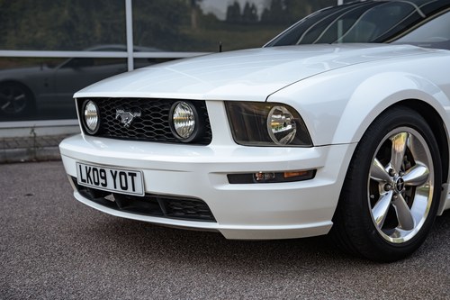 2009 Ford Mustang GT 4.6L V8 45th Anniversary ‘Glass Roof’ Te koop (foto 188 van 331)