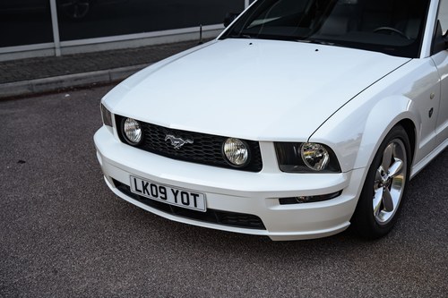 2009 Ford Mustang GT 4.6L V8 45th Anniversary ‘Glass Roof’ Te koop (foto 194 van 331)