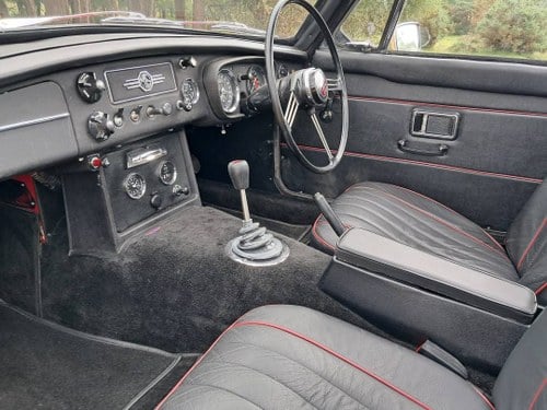 1968 MGC GT à vendre (picture 26 of 99)
