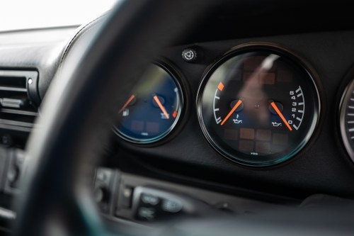 1995 Porsche 993 911 Carrera 4 Te koop (foto 87 van 291)