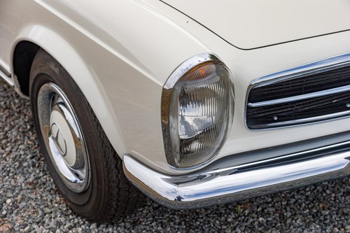 1967 Mercedes-Benz 250SL 'Pagoda' (W113) à vendre (picture 152 of 206)