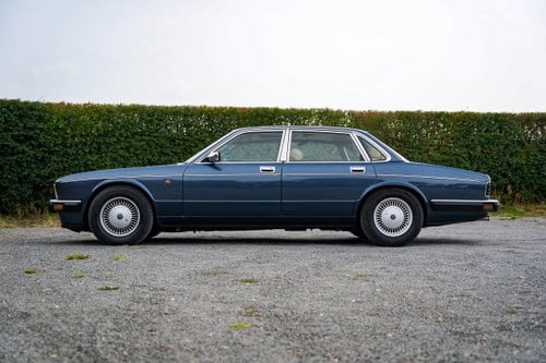 1993 Daimler Double Six Te koop (foto 26 van 264)