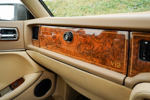 1993 Daimler Double Six Te koop (foto 50 van 264)