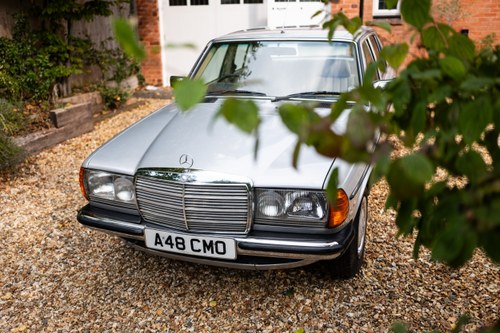 1984 Mercedes-Benz 200 (W123) zum Verkauf (Bild 14 von 259)