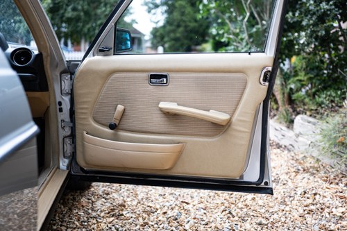 1984 Mercedes-Benz 200 (W123) zum Verkauf (Bild 29 von 259)