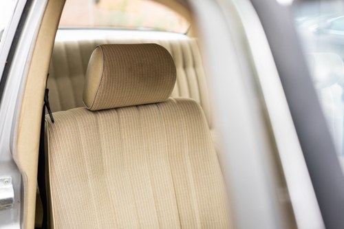 1984 Mercedes-Benz 200 (W123) zum Verkauf (Bild 38 von 259)