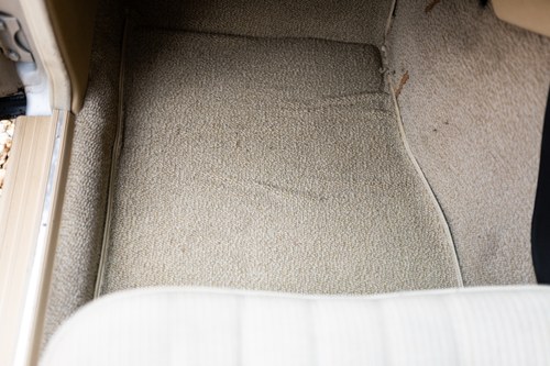 1984 Mercedes-Benz 200 (W123) zum Verkauf (Bild 97 von 259)