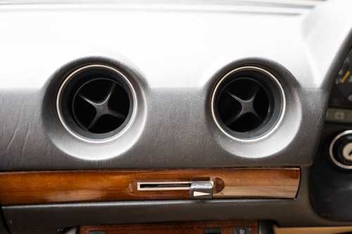 1984 Mercedes-Benz 200 (W123) zum Verkauf (Bild 102 von 259)