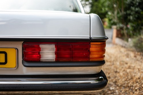 1984 Mercedes-Benz 200 (W123) zum Verkauf (Bild 152 von 259)