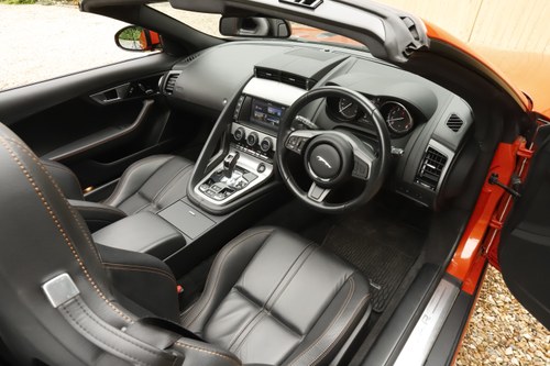 2016 Jaguar F-Type Convertible zum Verkauf (Bild 40 von 191)