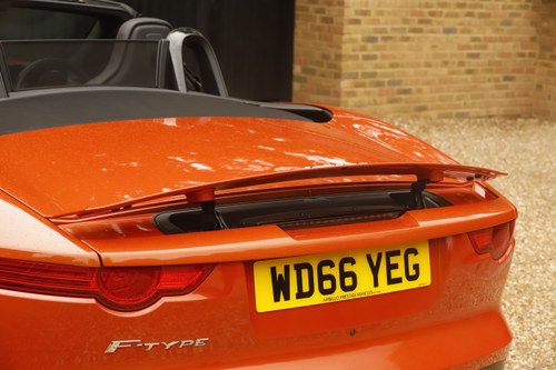 2016 Jaguar F-Type Convertible zum Verkauf (Bild 121 von 191)