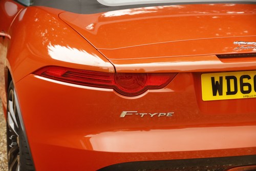 2016 Jaguar F-Type Convertible zum Verkauf (Bild 130 von 191)