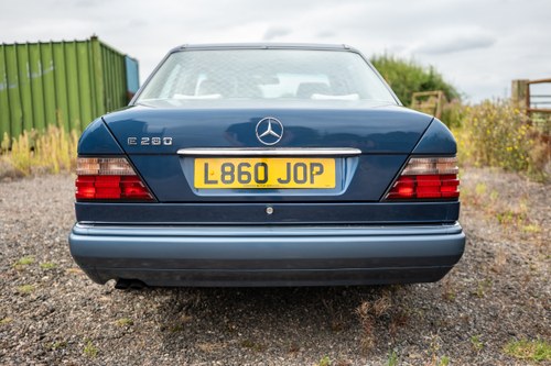 1993 Mercedes Benz E280 (W124) zum Verkauf (Bild 7 von 241)