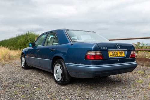 1993 Mercedes Benz E280 (W124) zum Verkauf (Bild 11 von 241)