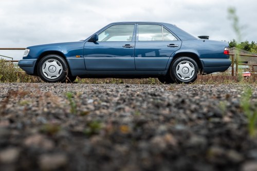 1993 Mercedes Benz E280 (W124) zum Verkauf (Bild 10 von 241)