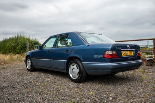 1993 Mercedes Benz E280 (W124) zum Verkauf (Bild 24 von 241)