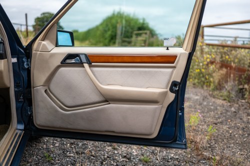 1993 Mercedes Benz E280 (W124) zum Verkauf (Bild 76 von 241)