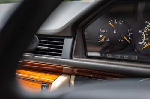 1993 Mercedes Benz E280 (W124) zum Verkauf (Bild 55 von 241)