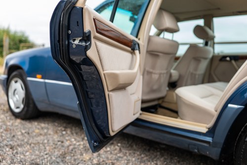 1993 Mercedes Benz E280 (W124) zum Verkauf (Bild 103 von 241)