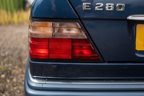 1993 Mercedes Benz E280 (W124) zum Verkauf (Bild 143 von 241)