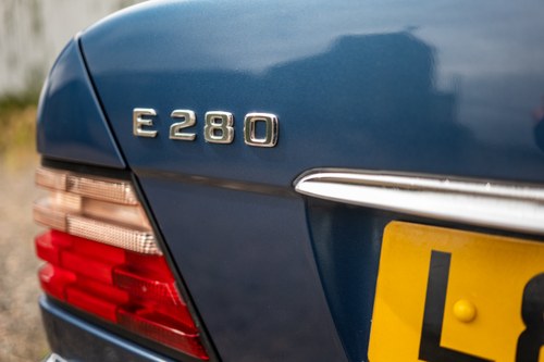 1993 Mercedes Benz E280 (W124) zum Verkauf (Bild 144 von 241)