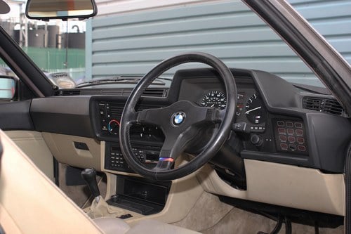 1985 BMW E24 M 635 CSI till salu (bild 34 av 150)