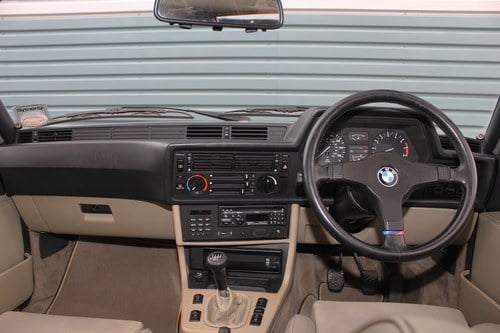 1985 BMW E24 M 635 CSI till salu (bild 56 av 150)
