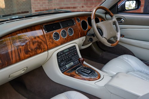 1999 Jaguar XKR Convertible For Sale (picture 68 of 283)