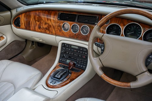 1999 Jaguar XKR Convertible For Sale (picture 69 of 283)