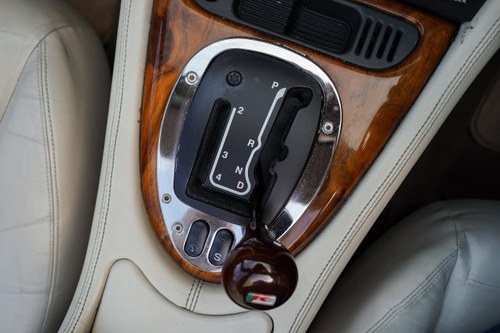 1999 Jaguar XKR Convertible For Sale (picture 80 of 283)