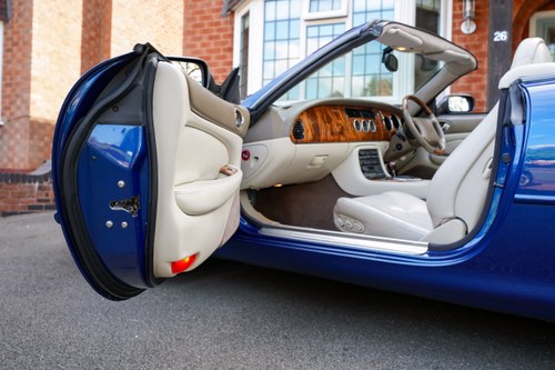 1999 Jaguar XKR Convertible For Sale (picture 104 of 283)