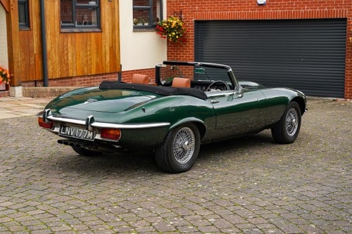 1974 Jaguar E-Type Series 3 V12 OTS RHD In vendita (immagine 7 di 295)