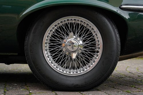 1974 Jaguar E-Type Series 3 V12 OTS RHD In vendita (immagine 50 di 295)