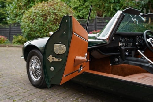 1974 Jaguar E-Type Series 3 V12 OTS RHD In vendita (immagine 118 di 295)