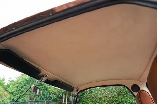 1974 Jaguar E-Type Series 3 V12 OTS RHD In vendita (immagine 132 di 295)