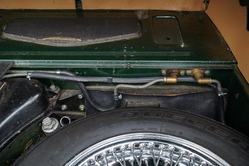 1974 Jaguar E-Type Series 3 V12 OTS RHD In vendita (immagine 147 di 295)