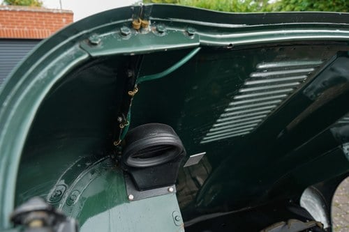 1974 Jaguar E-Type Series 3 V12 OTS RHD In vendita (immagine 218 di 295)