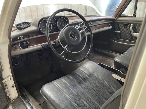 1968 Mercedes-Benz 250 SE W111 à vendre (picture 11 of 43)