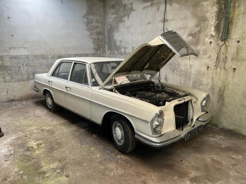 1968 Mercedes-Benz 250 SE W111 à vendre (picture 34 of 43)