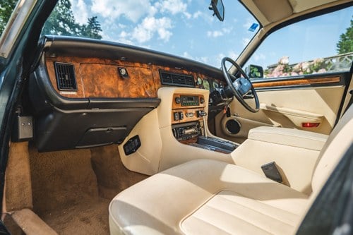1986 Daimler XJ6 Series 3 4.2 Vanden Plas à venda (imagem 26 de 155)