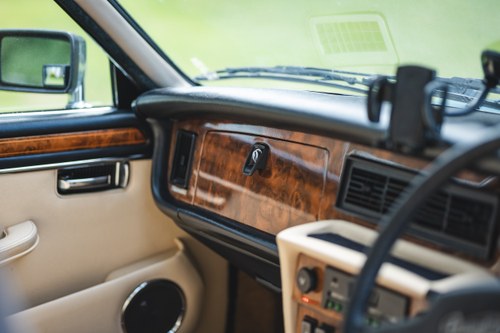 1986 Daimler XJ6 Series 3 4.2 Vanden Plas à venda (imagem 39 de 155)