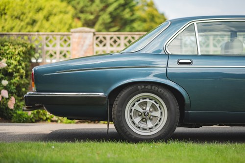 1986 Daimler XJ6 Series 3 4.2 Vanden Plas à venda (imagem 109 de 155)