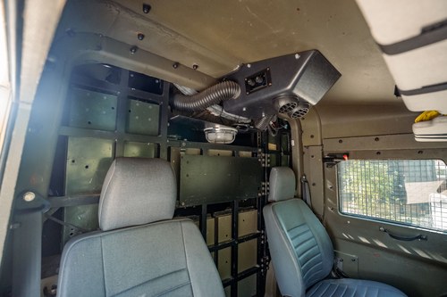 1997 Land Rover Defender Snatch-2A With Converted Camping Trailer zum Verkauf (Bild 61 von 301)