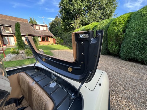 1989 Mercedes-Benz 300 SL Auto R107 zum Verkauf (Bild 62 von 165)