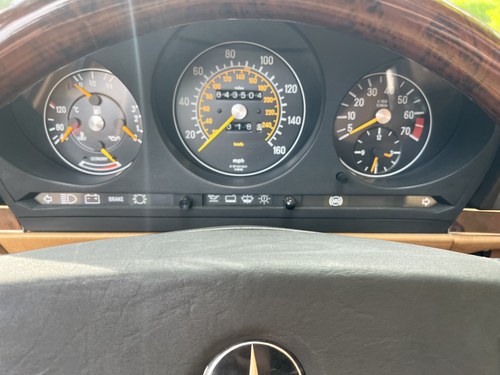 1989 Mercedes-Benz 300 SL Auto R107 zum Verkauf (Bild 79 von 165)