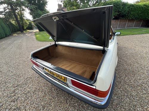 1989 Mercedes-Benz 300 SL Auto R107 zum Verkauf (Bild 84 von 165)